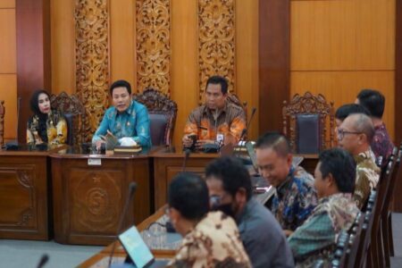 Bupati dan Wabup Sidoarjo Jamin Jalan Mulus Sebelum Lebaran Foto BeritaJatim.com