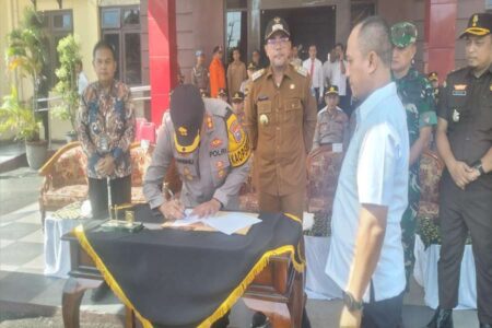 Bupati Probolinggo Dukung Penuh Operasi Ketupat Semeru 2025, Polres Siapkan 6 Pos Mudik dan Atasi Balap Liar Foto BeritaJatim.com