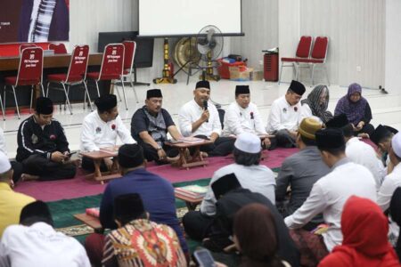 Dua Bupati Isi Kegiatan Ramadan di DPD PDIP Jatim, Ini yang Disampaikan Foto BeritaJatim.com