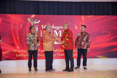 SIER Sabet Dua Penghargaan dalam Anugerah BUMN 2025 atas Komitmen ESG Foto BeritaJatim.com