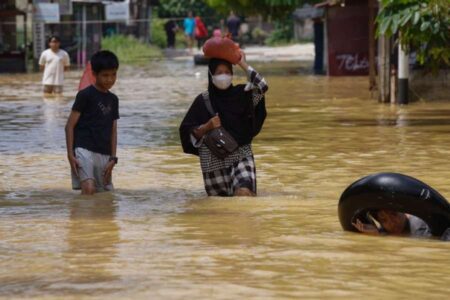 Pakar PCU Sebut Konsep Sponge City Jadi Solusi Atasi Banjir di Kota-Kota Besar Indonesia Foto BeritaJatim.com