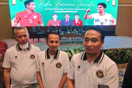 UM Surabaya Siapkan Bonus untuk Rizki Ridho dan Ramadhan Sananta Foto BeritaJatim.com