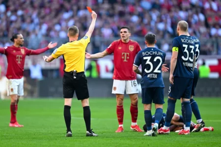 Tiga Raksasa Bundesliga Tumbang Bersamaan di Spieltag ke-25 Foto BeritaJatim.com