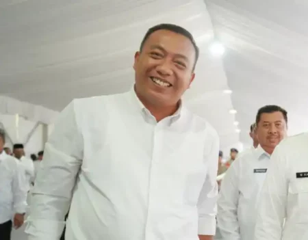 Curhat Warga Situbondo Serbu Ponsel Bupati Rio Sejak Dilantik Foto BeritaJatim.com