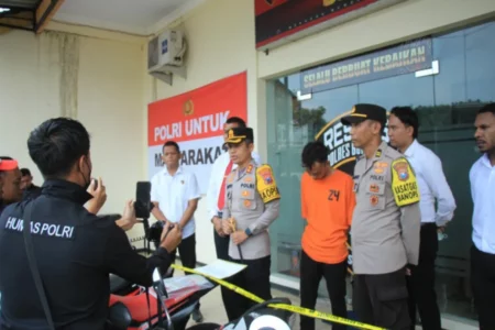 Kakak Beradik di Bondowoso Bobol Motor dengan Kunci Duplikat, Dijerat Pasal 363 KUHP Foto BeritaJatim.com