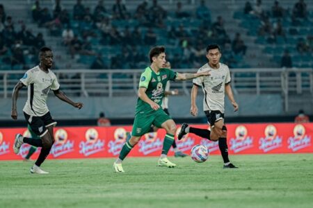 Persebaya Day: Netizen Ramai Doakan Bajul Ijo Dapat 3 Poin di Kandang PSM Foto BeritaJatim.com
