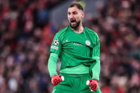 Duel Kiper di Liga Champions: Donnarumma Balas Kehebatan Alisson Foto BeritaJatim.com