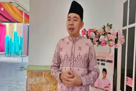 Bupati Fawait Tak Plesir Keluar Jember, Kawal Awal Program Kesehatan Gratis Foto BeritaJatim.com