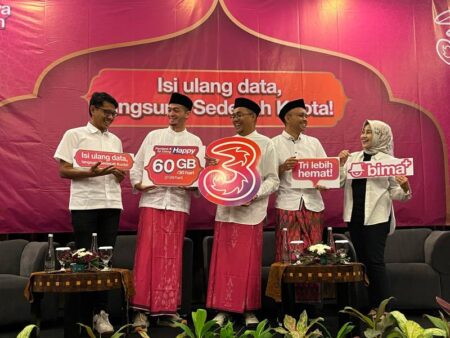 Tri Ajak Anak Muda Bersedekah Kuota di Bulan Ramadan, #MudahnyaKebaikan Diluncurkan Foto BeritaJatim.com