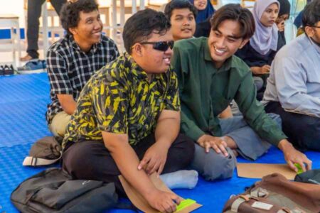 Mengaji dengan Braille: Program Inklusif Unesa untuk Mahasiswa Disabilitas Foto BeritaJatim.com