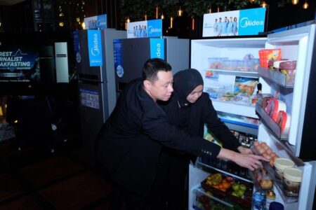 Midea Luncurkan Kulkas Everest, Kapasitas Jumbo Harga Terjangkau, untuk Keluarga Modern Foto BeritaJatim.com