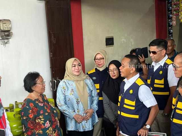 Menteri ESDM Datangi Surabaya Demi Memastikan Kualitas dan Ketersediaan BBM di Jawa Timur Jelang Mudik Lebaran Foto BeritaJatim.com