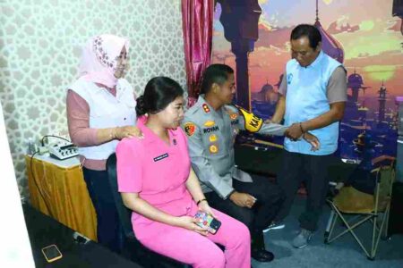 Pemudik yang Melintas di Gresik Bisa Manfaatkan Pospam dan Posyan Foto BeritaJatim.com