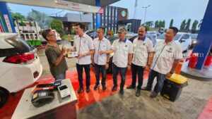 Hiswana Migas Berbagi Berkah Ramadan: Santunan Rp 100 Juta untuk Yatim Disabilitas dan 15.000 Takjil Sambut Pemudik Foto BeritaJatim.com
