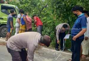 Motor Lepas Kendali dan Tabrak Truk, Pelajar Pamekasan Meninggal Foto BeritaJatim.com