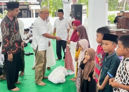 Ramadan, PMI Pamekasan Santuni 50 Anak Yatim Foto BeritaJatim.com