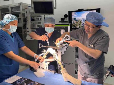 Island Hospital: Revolusi Bedah Robotik untuk Tangani Osteoartritis dan Penyakit Lain Foto BeritaJatim.com