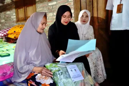 Bupati Banyuwangi Canangkan Program Tondo Welas untuk Warga Miskin Foto BeritaJatim.com