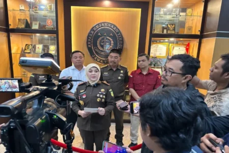 Kejati Ungkap Dugaan Korupsi Rp 65 M dalam Dana Hibah Dispendik Jatim Tahun 2017 Foto BeritaJatim.com