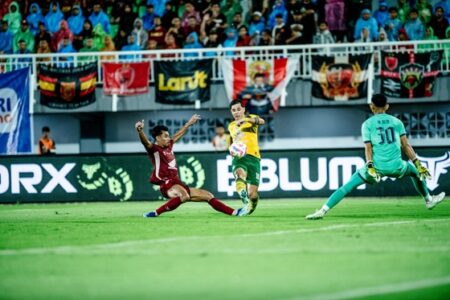 Persaingan Sengit di Liga 1: Siapa yang Tampil di Kompetisi Asia Musim Depan? Foto BeritaJatim.com