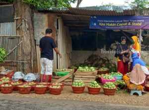 Si Manis Srikaya Sumenep, Peminatnya Tak Hanya dari Madura Foto BeritaJatim.com