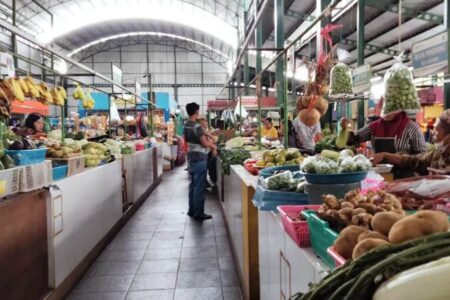 Potensi Wisata Budaya Pasar Tradisional Malang Terancam Modernisasi Foto BeritaJatim.com