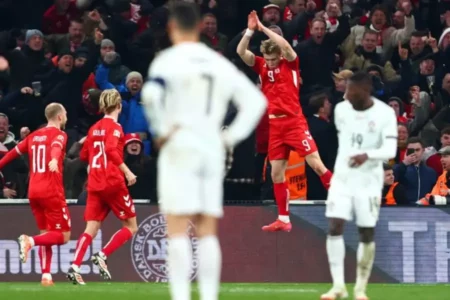 Rasmus Hojlund Lakukan Selebrasi ‘Siuuuu’ di Hadapan Cristiano Ronaldo Foto BeritaJatim.com