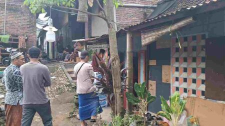Balita 3 tahun di Mojokerto Tewas Tenggelam di Kolam Pancing Foto BeritaJatim.com
