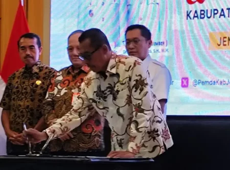 Tak Pernah Dilibatkan Bahas RPJMD Jember, Wabup Curhat di Hadapan Peserta Musrenbang Foto BeritaJatim.com