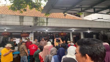 Kisah Candra Iwanto Merajut Kebersamaan di Jombang Lewat Sembako Foto BeritaJatim.com