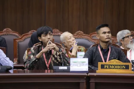 Mahkamah Konstitusi Kabulkan Sebagian Gugatan Mahasiswa UIN Tulungagung terkait PAW Legislatif Foto BeritaJatim.com