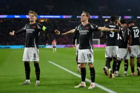 Arsenal Bantai PSV 7-1, Catat Rekor di Liga Champions Foto BeritaJatim.com