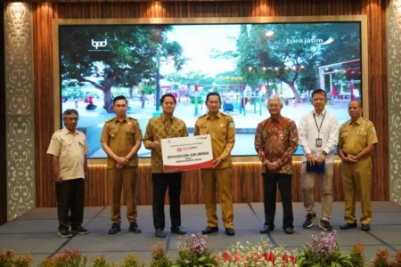 Bank Jatim dan Pemkab Lamongan Sinergi Digitalisasi Transaksi dan Revitalisasi Alon-Alon Foto BeritaJatim.com