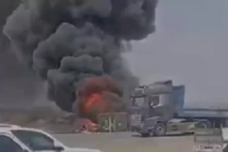 Bus Rombongan Jamaah Umrah Indonesia Terbakar di Arab, Ini Langkah yang Dilakukan KJRI Jeddah Foto BeritaJatim.com