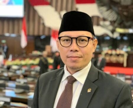 Senator Ahmad Nawardi Tekankan Pengawasan Ketat Dana Pendidikan LPDP Foto BeritaJatim.com