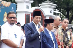 Seratus Ton Kurma Dibagikan Kemenag, Libatkan Umat Lintas Agama Foto BeritaJatim.com