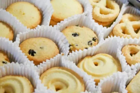 Mau Kirim Hampers Lebaran? Ini 5 Kue Kering yang Selalu Jadi Favorit! Foto BeritaJatim.com
