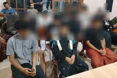 Terlibat Perang Sarung, 8 Pelajar di Malang Minta Maaf ke Orang Tua Foto BeritaJatim.com