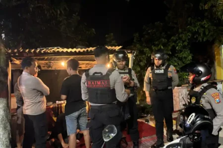 Polres Mojokerto Kota Intensifkan Patroli Cegah Perang Sarung dan Balap Liar di Bulan Ramadhan Foto BeritaJatim.com