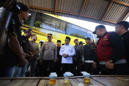 Jelang Mudik Lebaran, Pemkab dan Polresta Banyuwangi Gelar Ramp Check Bus Foto BeritaJatim.com
