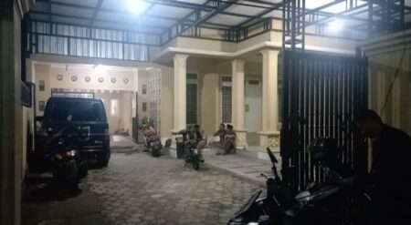 Ditinggal Tarawih 30 Menit, Maling Gasak Puluhan Gram Emas dan Uang Milik Warga Janti Jombang Foto BeritaJatim.com