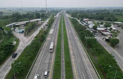 Prediksi Puncak Arus Mudik 2025: Tol Jombang-Mojokerto Siapkan Strategi Antisipasi Kemacetan Foto BeritaJatim.com