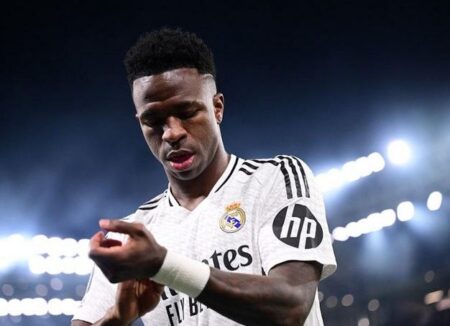 Real Madrid Vs Valencia, Vinicius 2 Kali Kartu Merah Foto BeritaJatim.com