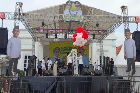 Rayakan Kemenangan Pilkada dengan Warga, Adi-Nawawi Gelar Tasyakuran Akbar di Kota Pasuruan Foto BeritaJatim.com