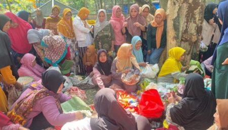 Tradisi Nyadran di Pemandian Bektiharjo Tuban, Wujud Syukur Atas Sumber Air Foto BeritaJatim.com