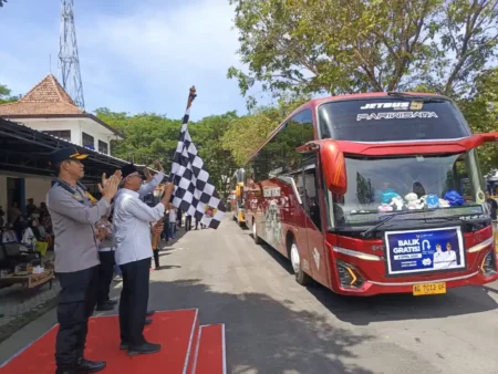 Pemkot Kediri Gelar Program Balik Gratis ke Jakarta dan Surabaya, Sediakan 4 Armada Bus Foto BeritaJatim.com