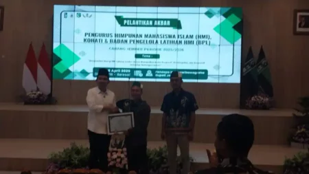 Bupati Fawait Ingin HMI Tetap Kritis Kendati Dilantik di Pendapa Jember Foto BeritaJatim.com