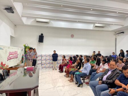 BRI Surabaya Ulurkan Tangan Berbagi Sembako ke Panti Asuhan dan Gereja Foto BeritaJatim.com