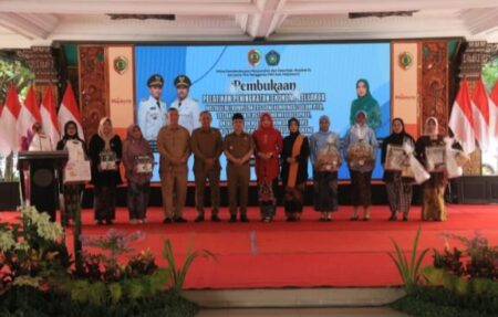 Pemkab Mojokerto Berdayakan Perempuan Lewat Pelatihan Ekonomi di Momen Hari Kartini Foto BeritaJatim.com
