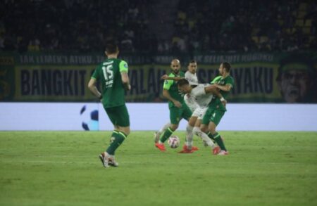 Kalah dari Persebaya, Madura United Hanya Unggul 2 Poin dari Tim Zona Merah Degradasi Foto BeritaJatim.com